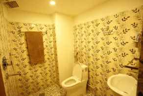 Airport Hotel Kathmandu - Near Pashupatinath Temple - Badezimmer