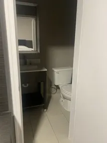 Motel 6 Williamstown - Bathroom
