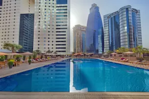 Ezdan Hotel West Bay - Basseng