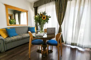 Hotel Diplomatic - Chambre