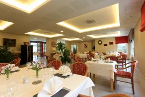 Logis Hotel Spa Restaurant Le Provence - Restaurant