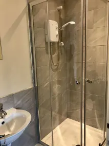 Eazzzy rooms Corby - Baño