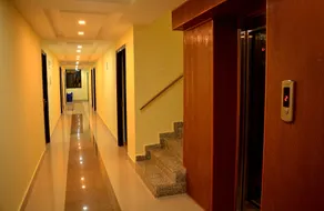 Hotel Thakur Ji - Lobby