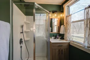 Cozy Eagle Rock Cottage on the Creek w/ Loft! - Bad