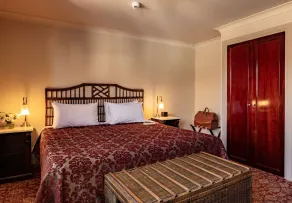 Hadley's Orient Hotel - Room