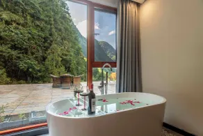 Huagu Jianzhu Guesthouse (Zhangjiajie National Forest Park Branch) - Utsikt från rummet