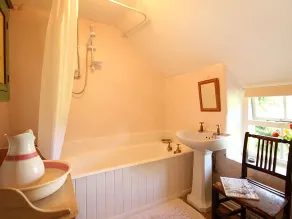 Buck Cottage - Bad