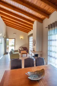 Apolis Villas & Suites Resort - Lobby