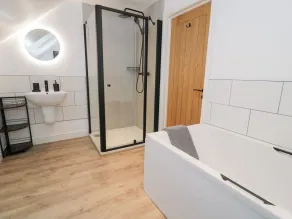 Merddwr - Bathroom