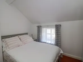 83 Upper John Street - Room