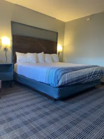 AmericInn by Wyndham Ladysmith - Rom
