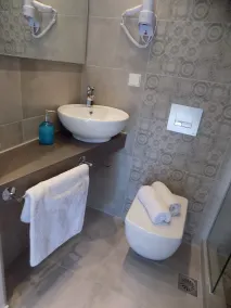 Rethymno Hills Apartments - Badezimmer