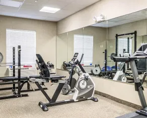 MainStay Suites Minot - Salle de remise en forme