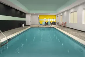 Tru by Hilton North Richland Hills DFW West - Piscine