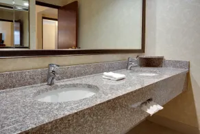 Drury Inn & Suites Terre Haute - Salle de bain