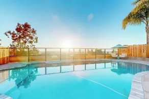 Dog-friendly Home: Saltwater Pool, Fire Pit, Games - Interiör
