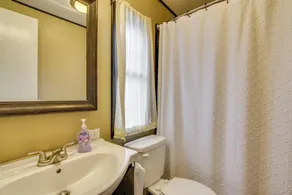 Beachy Lewes Home w/ Outdoor Shower & Fire Pit! - Interiør