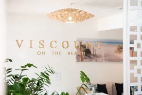 Viscount on the Beach - Reception