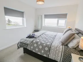 Hendre Wylan - Room