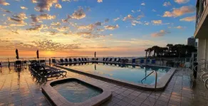 Georgian Inn Beach Club - Pool