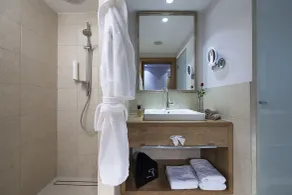 Lechquell Hotel Post - Bathroom