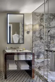 The Carlyle, A Rosewood Hotel - Salle de bain