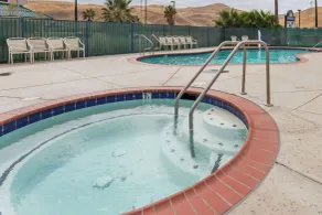 Days Inn by Wyndham Westley - Piscine