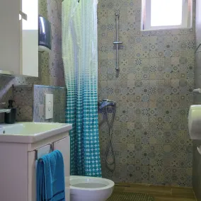 Prishtina Center Hostel - Bathroom