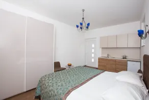 Aida Apartments and Rooms for couples and families FREE PARKING - Room