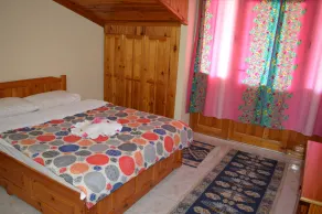 Erasmus Apart Hotel - Room