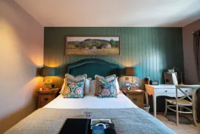Crown Inn at Tolldown - Camera