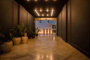 Letoh Letoh Sevilla - Reception