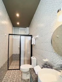 Marthas Suites & Hotel - Badrum
