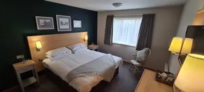 Boat & Horses Inn - Room