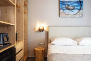 Skipper Beachfront Suites - Room