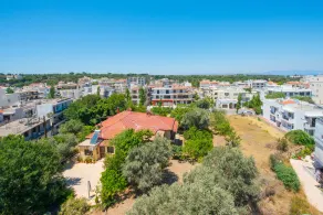 Yiannis Apartments - Vue de la chambre