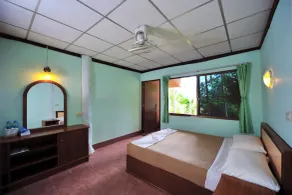 Koh Ngai Resort Trang - Zimmer