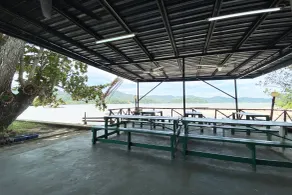OYO 90317 Ambong Bay Resthouse - Reception