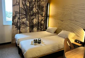 B&B HOTEL Massieux Genay - Værelse