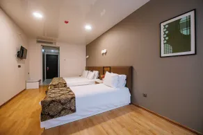 Iveria Inn Hotel - Habitación