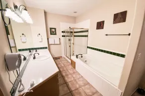 Northstar 1959 by SummitCove Lodging in Colorado - Baño