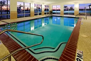 Holiday Inn Express Hotel & Suites Cleburne by IHG - Piscina