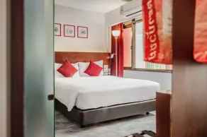 Ruamchitt Plaza Hotel - Room