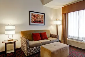Hampton Inn & Suites by Hilton Red Deer - Chambre