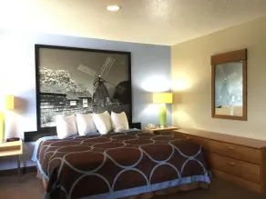 Super 8 by Wyndham Newburgh/West Point Stewart Intl Airport - Chambre