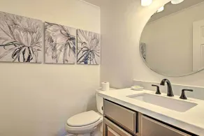 Upscale Phoenix Abode: Walk to South Mountain Park - Bathroom