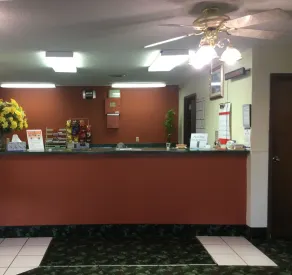Americas Best Value Inn West Frankfort - Hall