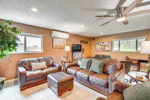 Roomy Tucson Home w/ Hot Tub & Pickleball Court! - Interior