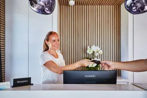  Eden Hotel - Reception