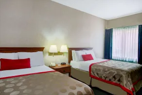 Ramada by Wyndham Hawthorne/LAX - Chambre